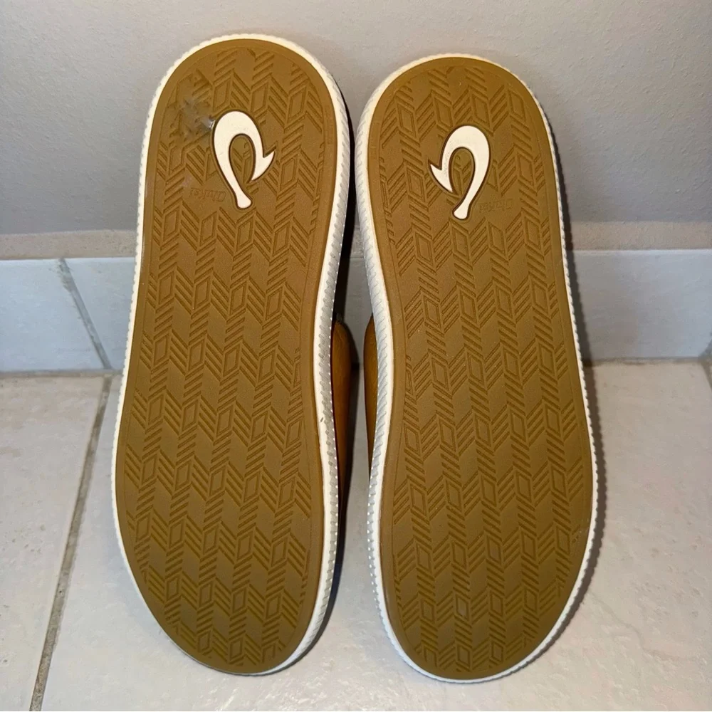 NWOT OluKai Mua ‘Ili Shearling Mule Slipper NWOT Size 10 Leather Cozy